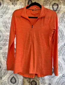 Under Armour Coral Heat Gear 1/4 Zip Pullover Size‎ Medium