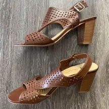 CL Chinese Laundry Caramel Sling Back Ankle Strap Block Heels Women's Sz 8.5