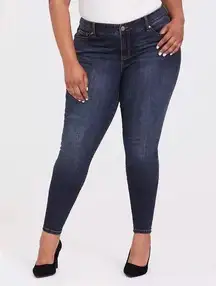 Torrid Feel the Fit Blue Jeans High Rise Dark Wash Skinny Jeans 33"