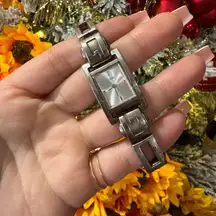 GUESS stainless vintage watch ✨