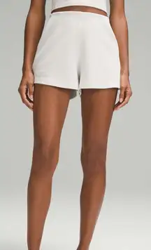 Lululemon Ribbed Softstreme High-Rise Short 2" Bone 12