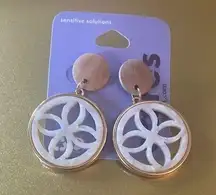 Brand New Claire’s Gold and White Floral Dangle Earrings, Stud Backing