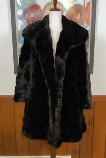 Beautiful Vintage 1960s/70s Career Originals Faux Fur Open Coat!