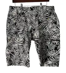 Roaman's Women's Plus Size 14W Black White Leaf Print Cargo Bermuda Shorts