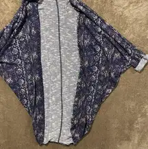 Vintage Mudd Juniors S Navy Printed Knit Short Sleeve Open Front Long Cardigan