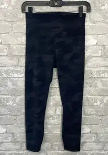 Lululemon Wunder Train High-Rise Crop 23"
Heritage 365 Camo Deep Coal Multi
