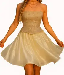 Carmen Marc Valvo Gold Embroidered Corset Fit‎ Flare Dress Homecoming Formal S
