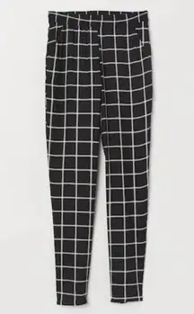 H&M size 6 ankle length pants pull-on woven pants tapered black white checked