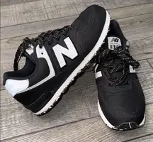 New Balance Black and White Women's Sneakers
