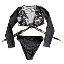 Cupshe NWT- super cute two piece swimsuit, long sleeves, Top has padding, black and floral, brand new, size medium