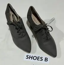 Womans Adrienne Vittadini Gray Suede 6 Pointed Toe Lace Up Shoe Boot Block Heel