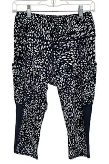 Athleta Capri‎ Leggings Size M Black White Spotted Mesh Pockets Crop Tights