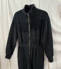 Fabletics Women’s Medium Black Fuzzy One Piece Lounge Set