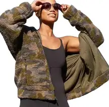 New  Offline Camo Sherpa Oversized Full Zip Jacket Olive Green Size Medium