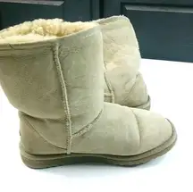 UGG Australia 7 Beige Creme Sherpa Boots