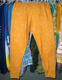 Disney parks Winnie the Pooh aop Pooh bear buttery soft leggings L