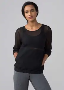 Lululemon Mesh On Mesh Pop Over in Black Sz 6 / 8