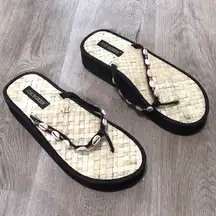 Joe Boxer Straw Sea Shell Platform Y2K Flip Flops