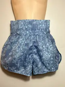 Women's sports shorts.Size L.$25.