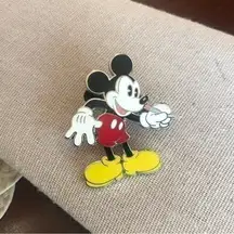 Vintage Disney Mickey Mouse Pin