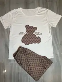 White and brown teddy bear print t-shirt and shorts set #loungewear  