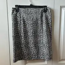 Michael Kors Cheetah Print pencil skirt Size Small