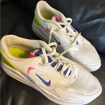 Nike Women’s size 8.5 2021 Airmax sneakers