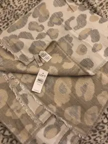 NWT  Loft Reverseable Wrap Scarf Shawl 28” X 70”  Tan Animal Leopard Print