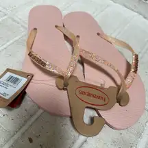 Pink Giltter Flip Flops Sandals Gold Accent Size 6 Beach Summer Shoes