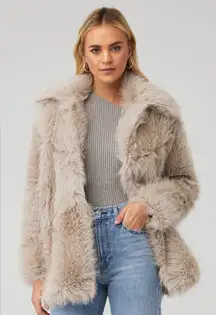 ASTR The‎ Label Hadley Faux Fur Coat Large