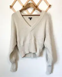 EXPRESS V-Neck Ribbed Cream Sweater Size Medium