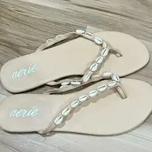 NEW Aerie Tan Seashell Flip Flops Women’s 9