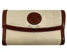 Dooney & Bourke VTG 90s  Wallet All Weather Leather Kiss Lock Checkbook Cream