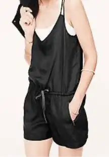 Lou & Grey Medium Linen Black‎ Romper With Zipper Pockets Waist Drawstring