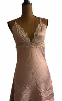 PrettyLittleThing Blush Lace Chemise