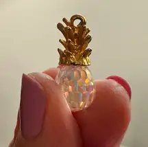 Pendant - mini faceted crystal pineapple - gold plated - chain not included. Smoke free home. Cute! Height 1" Width 1/4"