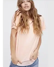 ✨We The Free Cloud 9 Pink Sz Medium Tee✨