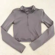 long sleeve cropped aritzia zip up