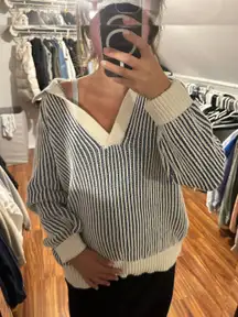 V Neck Sweater White And Blue Stripe