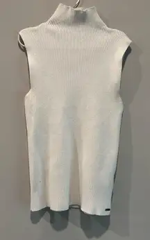 Chic High Neck Sleeveless Top - White