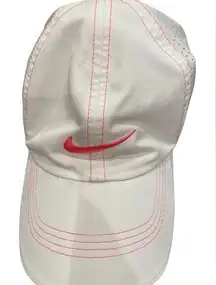 Like new! Nike Golf Hat