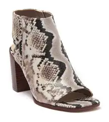 NEW‎ Vince Camuto Kensli Sandal Taupe Snakeskin