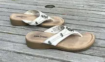 Minnetonka Women's Silverthorne Thong‎ Sandal white size 9
