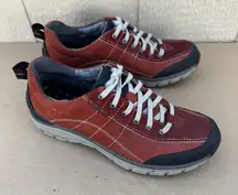 Clarks Wave Walk Trek Women’s Orange Leather Waterproof Lace Up Shoes Size 6.5