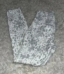White Leopard Print Align Leggings Size 4 25”