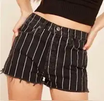 Reformation Dixie short black with white stripes.
Size 25