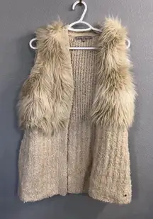 GUESS Los Angeles‎ Faux Fur Vest Women's Tan Sz XS Pre-Owned