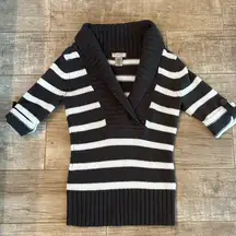 Arizona Womens Sweater Med Gray White Striped Short Sleeve Shawl Collar V-Neck