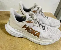 Hoka Mach 5 Athletic Shoes with
Cushioning, women's size 10.5B, lightweight!