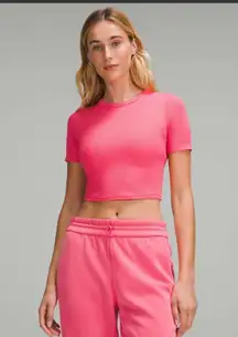 Lululemon Hold Tight Straight-Hem Cropped T-Shirt Glaze Pink size 12 NWT